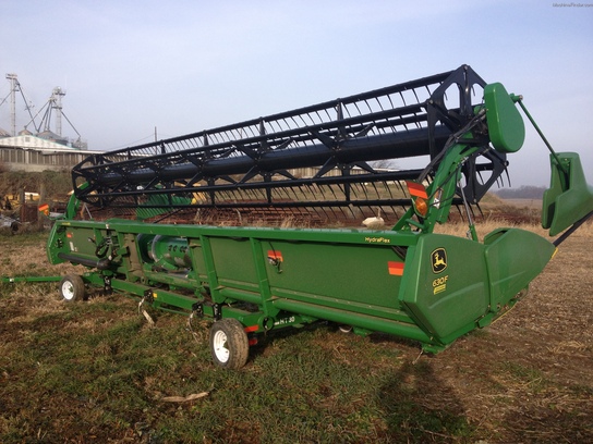 2009 John Deere 630F