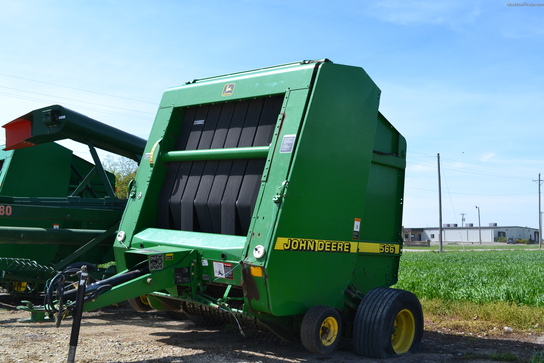 1998 John Deere 566