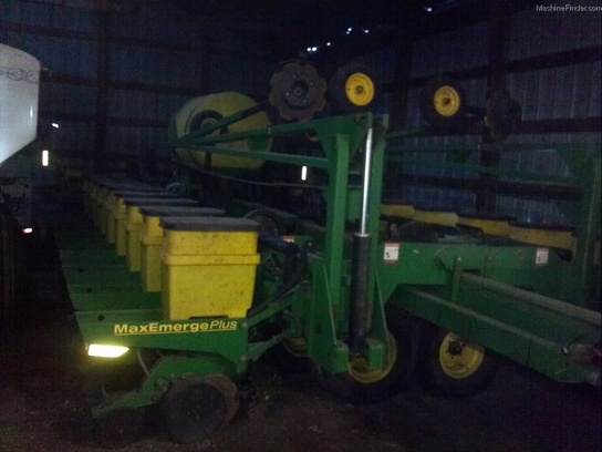 2001 John Deere DB60