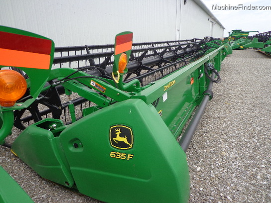 2012 John Deere 635F