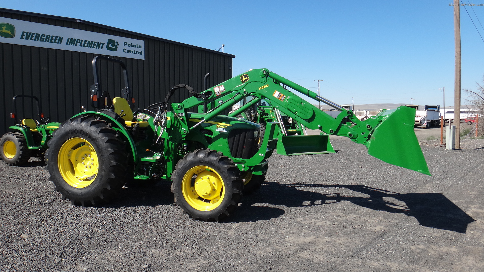2013 John Deere 5075M & Loader Tractors Utility (40100hp) John