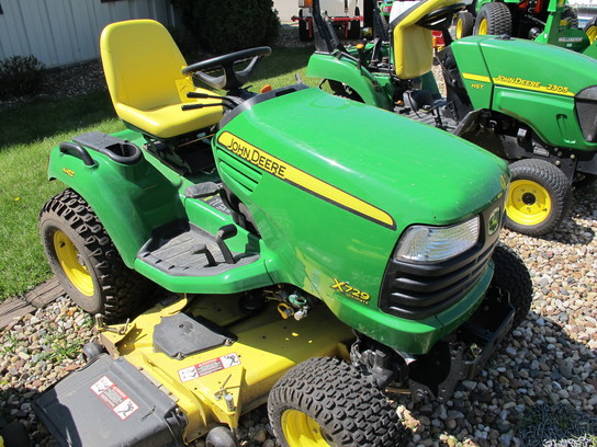 2010 John Deere X729