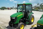 2010 John Deere 3320