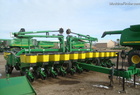 2004 John Deere 2422