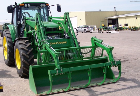 2010 John Deere 7130
