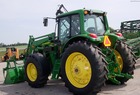 2010 John Deere 7130