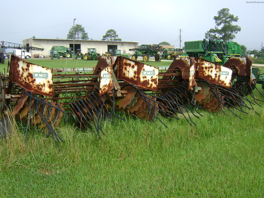 1999 KMC 636