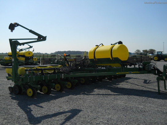 2011 John Deere 1770NT