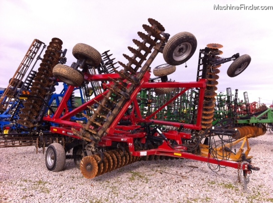 2010 Case IH 330