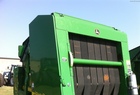 2003 John Deere 567