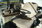2005 John Deere 7220 Cab