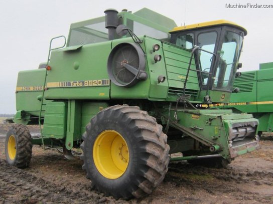 1983 John Deere 8820