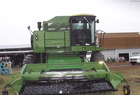1982 John Deere 8820