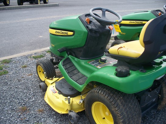  John Deere X320