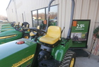 2004 John Deere 2210