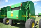 2010 John Deere 568