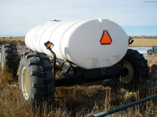 2002 Yetter 1600 GAL ALL STEER