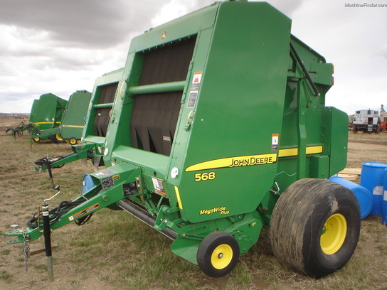 2012 John Deere 568