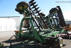  John Deere 230