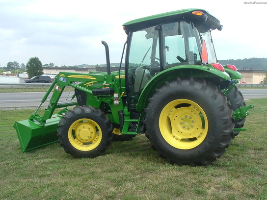 2012 John Deere 5083E