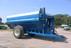 1995 Kinze 840