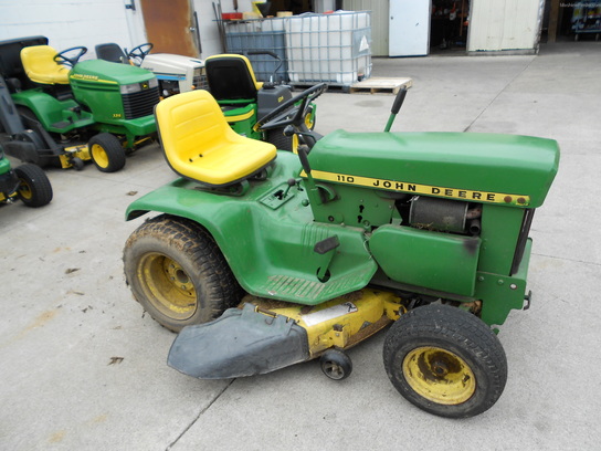 1974 John Deere 110