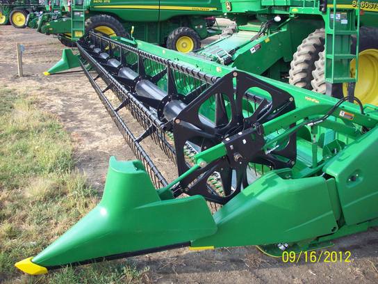 2012 John Deere 635F