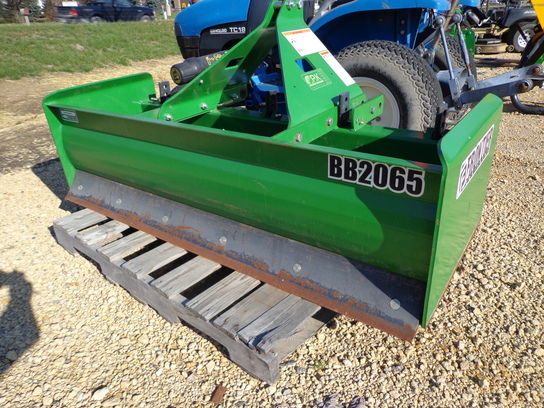 2005 Frontier BB2065