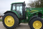 2009 John Deere 7230