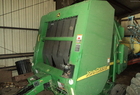 2004 John Deere 567