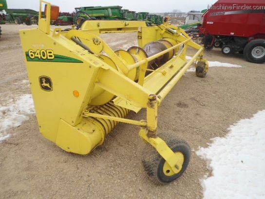 2005 John Deere 640B