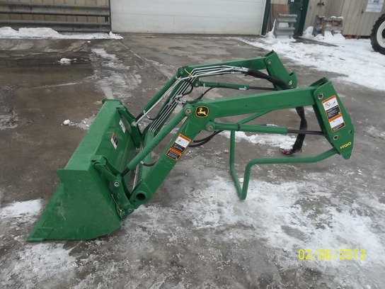 2011 John Deere H120