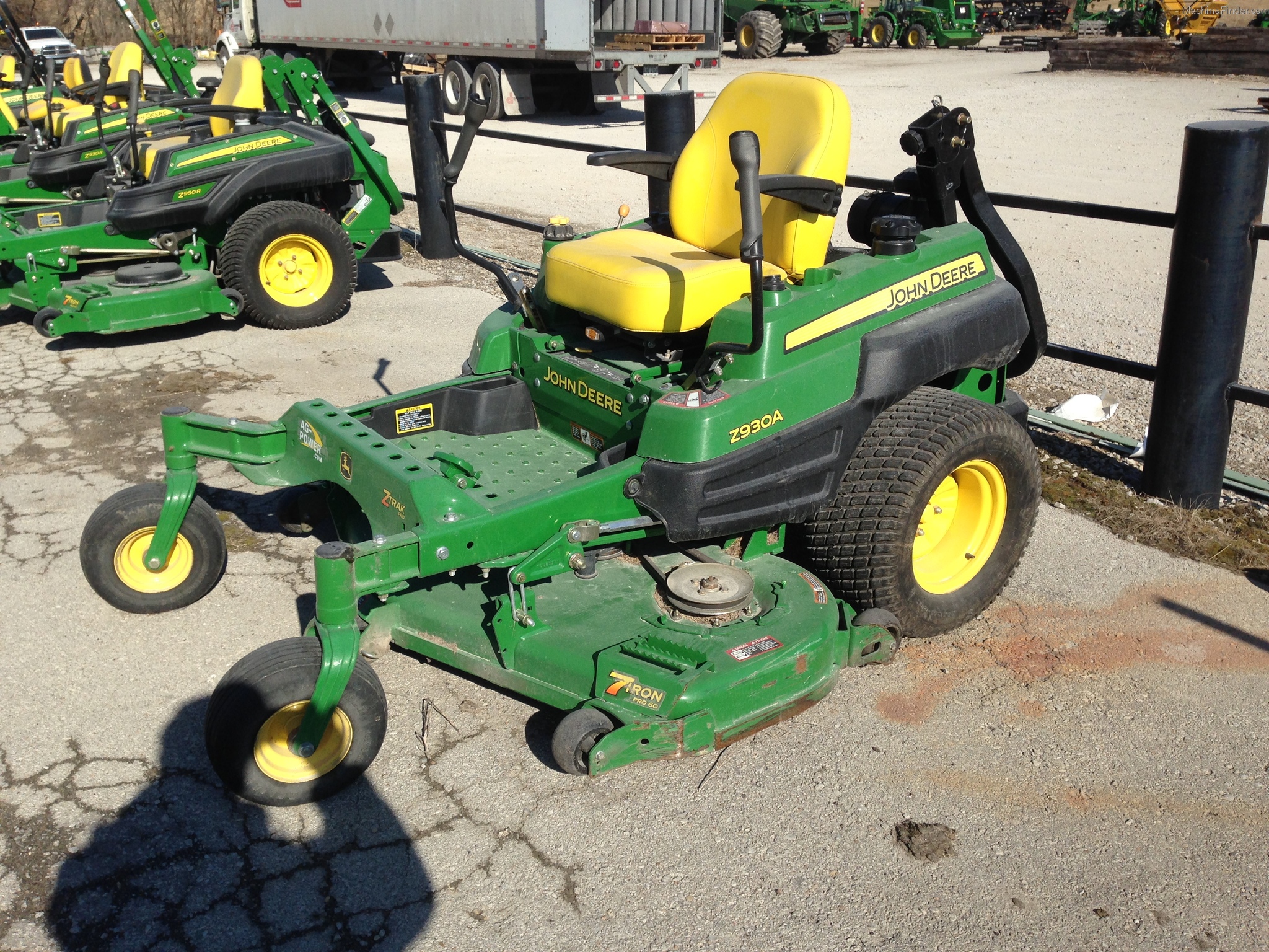 2011 John Deere Z930A Lawn & Garden and Commercial Mowing John Deere