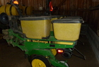 1993 John Deere 7200