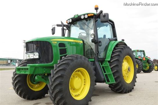 2011 John Deere 7230