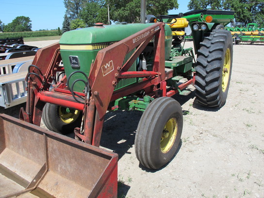 1981 John Deere 2940