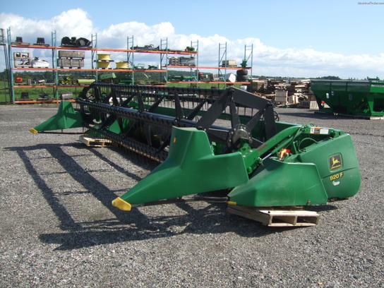 2000 John Deere 920