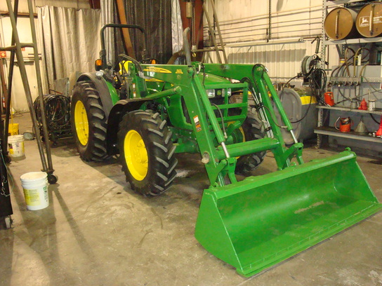 2009 John Deere 5095M