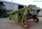 2010 John Deere 835