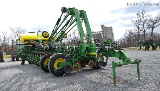 2011 John Deere 1770NT
