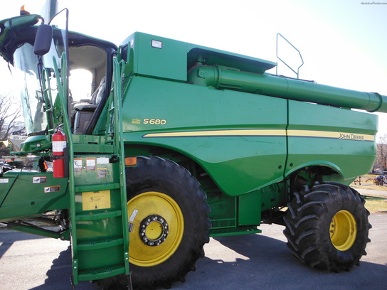  John Deere S680