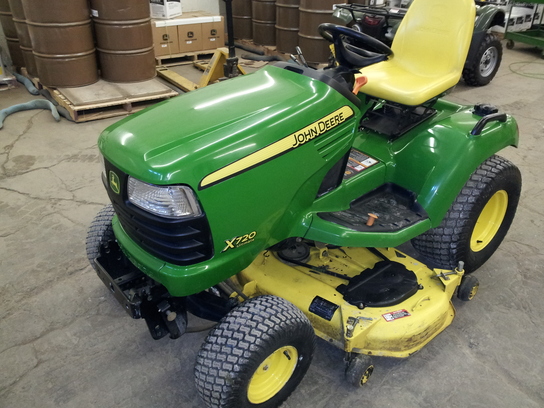 2007 John Deere X720