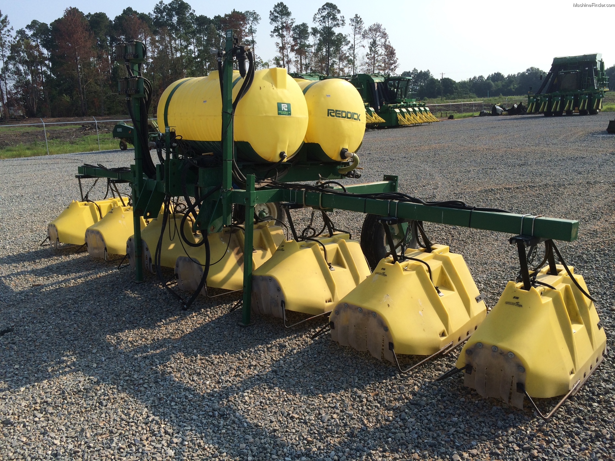 2012 Reddick 6 ROW HOODED SPRAYER Sprayers John Deere MachineFinder