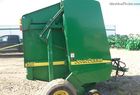 2002 John Deere 567