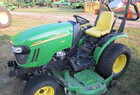 2007 John Deere 2320