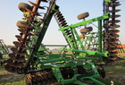2009 John Deere 637