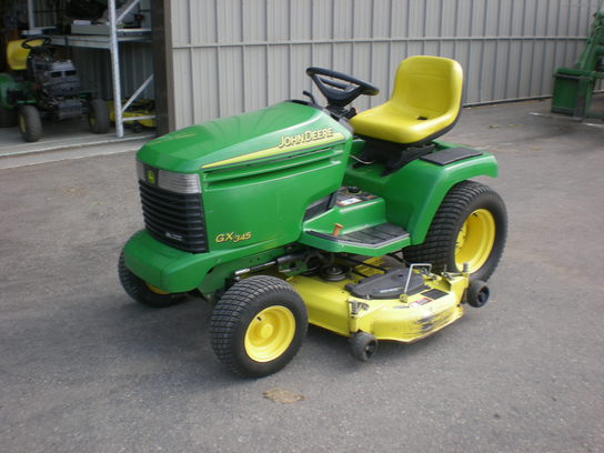 2004 John Deere GX345