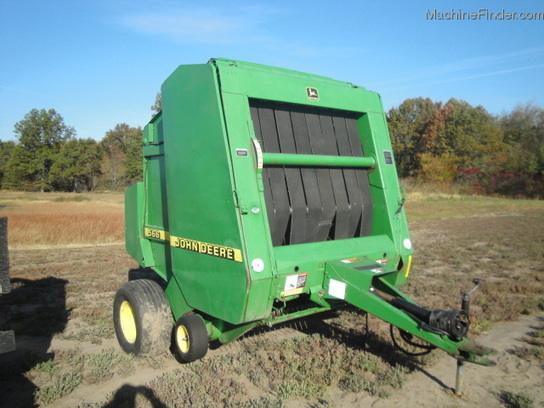 1997 John Deere 566