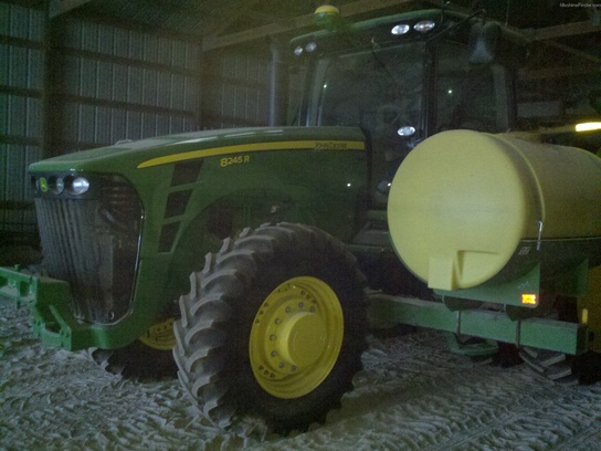 2010 John Deere 8245R