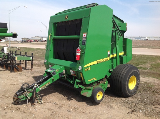 2007 John Deere 568